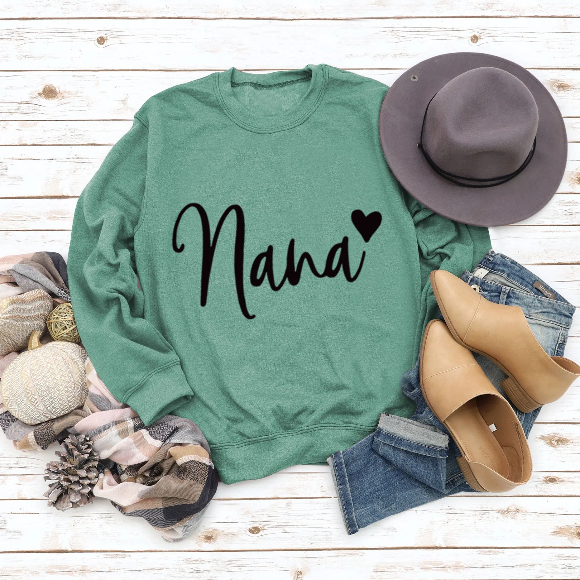 Nana Heart Letter Print Round Neck Long Sleeve Loose Plus Size Sweatshirt